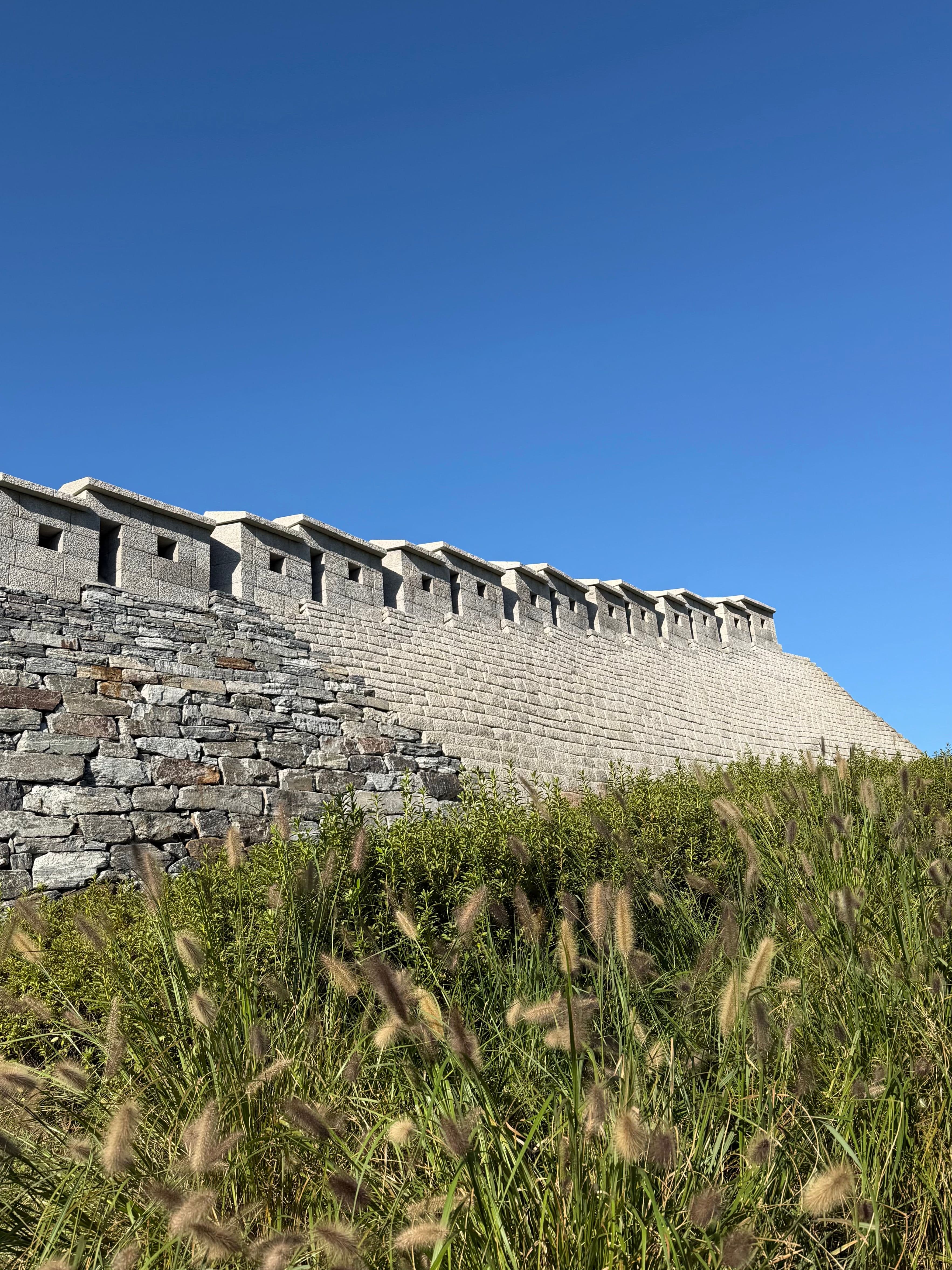 Fall is finally here!!!
(Near Baek Beom Plaza)