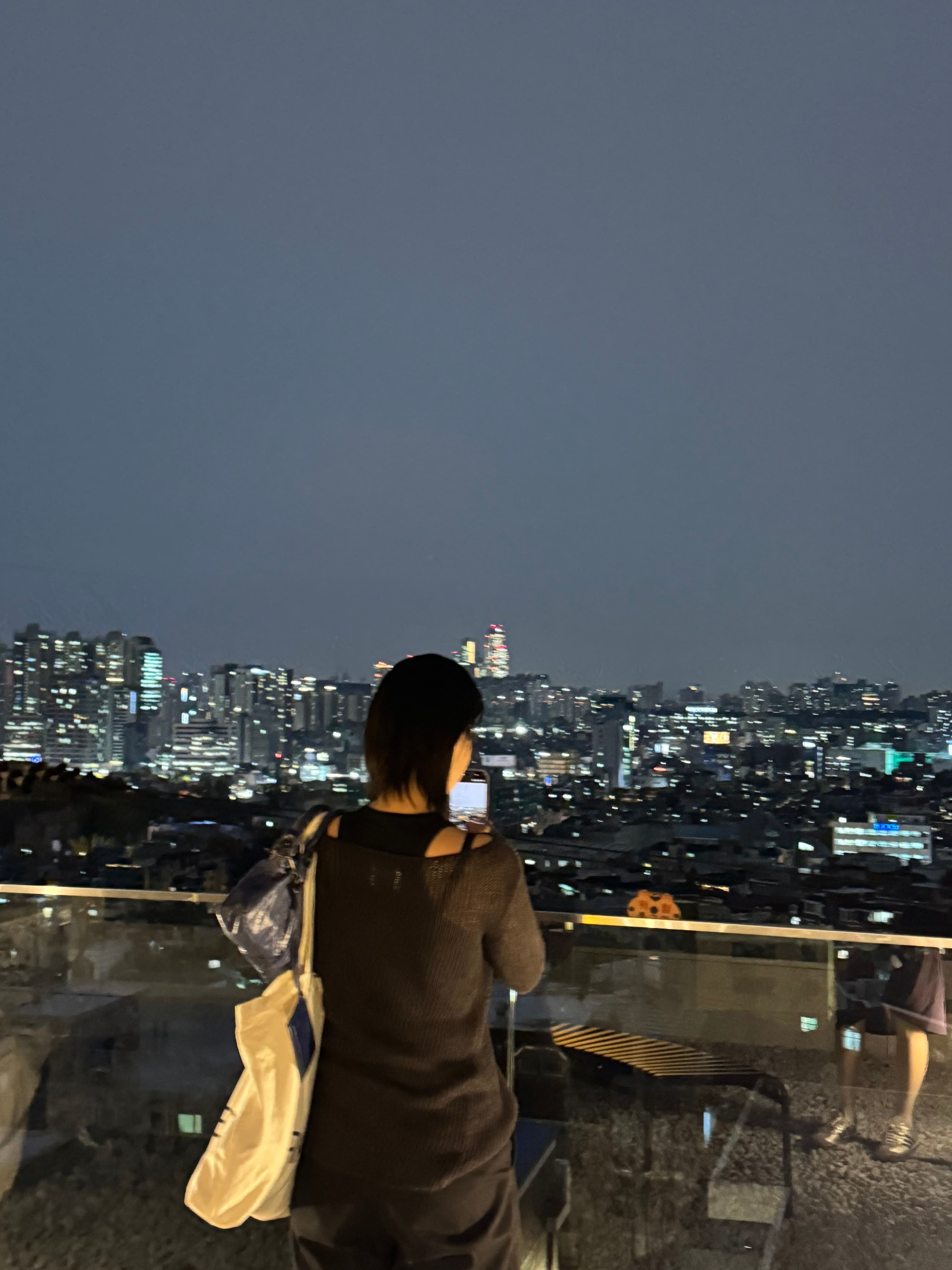 A cafe rooftop just 3min away from the library!