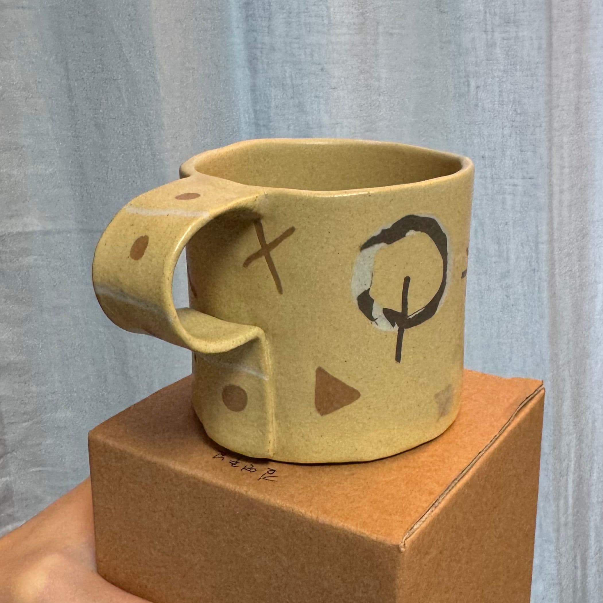 Look at the handle. isn’t it adorable?