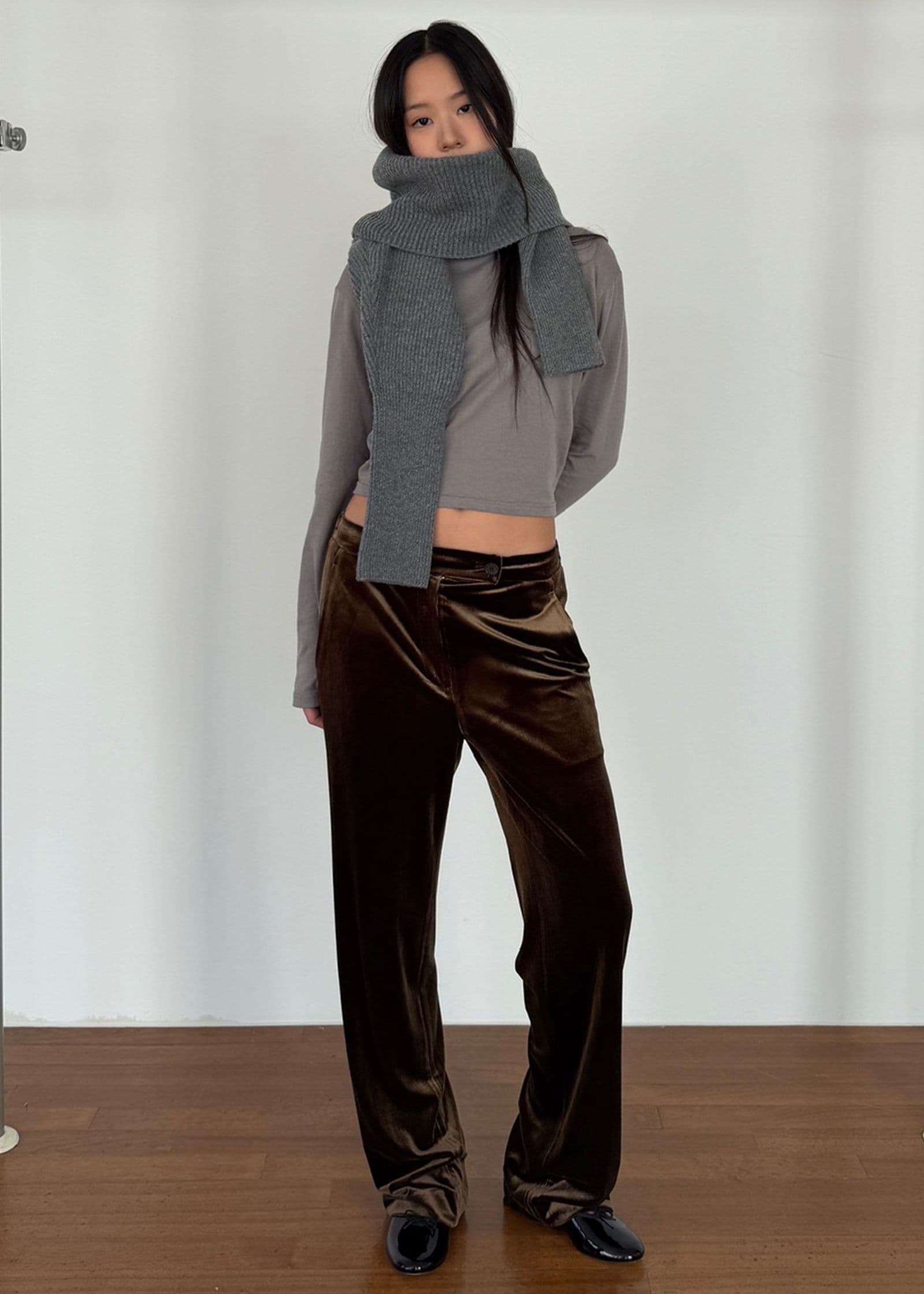 Olive Brown color is much prettier than navy one.